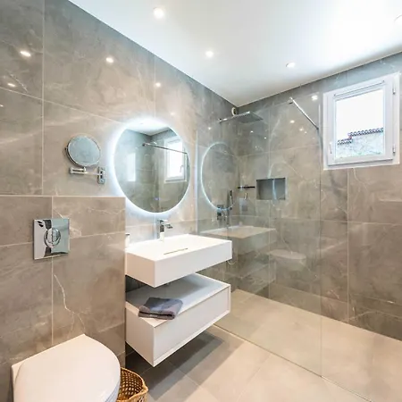 Sumptuous - Ac- 6br- 12p- Apartment Cannes
