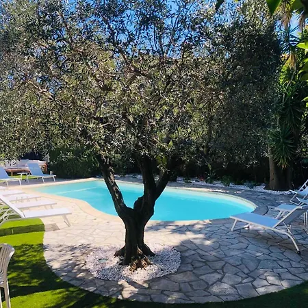 Sumptuous - Ac- 6br- 12p- Apartment