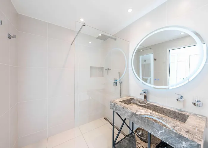 شقة Sumptuous - Ac- 6br- 12p- *